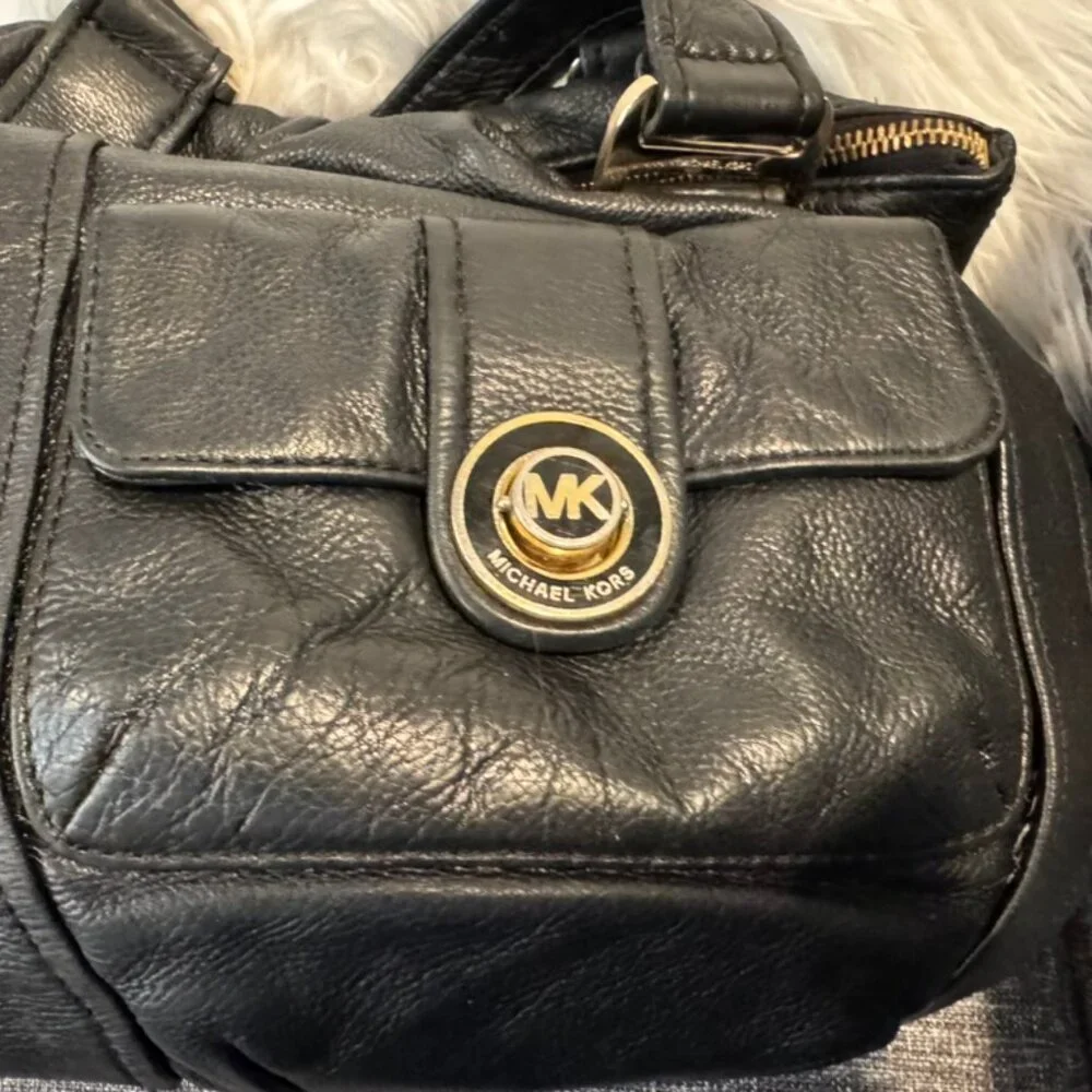 Michael Kors Black Leather Shoulder Bag Slouchy Hobo Gold Hardware Handbag
